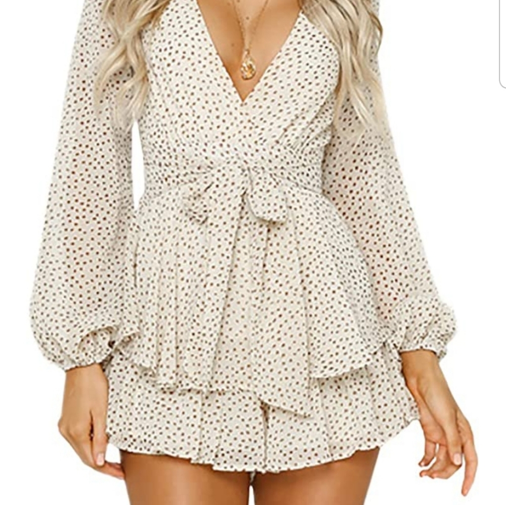 Sexy V-Neck Olive and Off White Romper